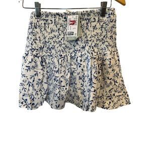 NWT H&M Smocked Mini Skirt - Blue & White Floral - Size M
